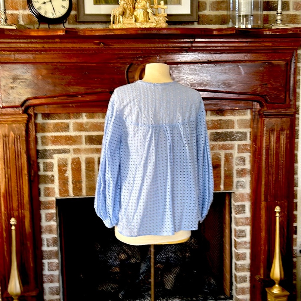 Pink Ripple new size L Cerulean eyelet top - Picture 2 of 4